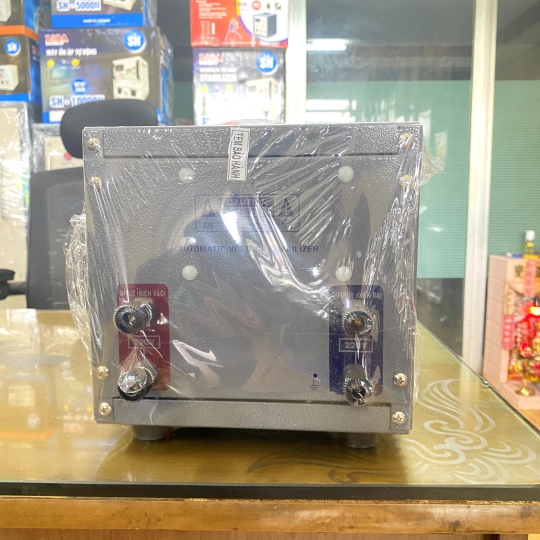Ổn Áp 2KVA-100V-110V-220V SKAWA